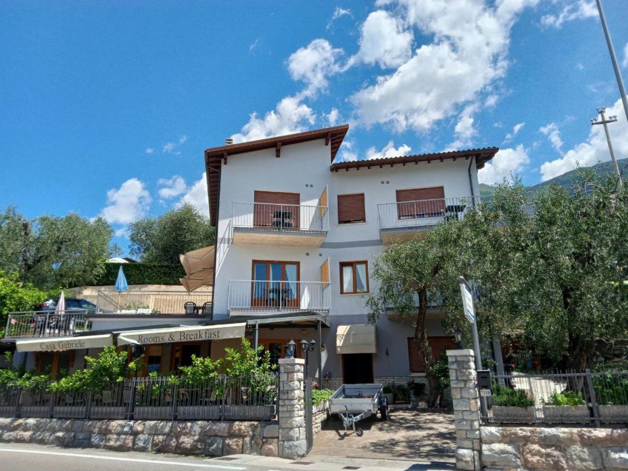 B&B Casa Gabriele มัลเชซิเน ภายนอก รูปภาพ