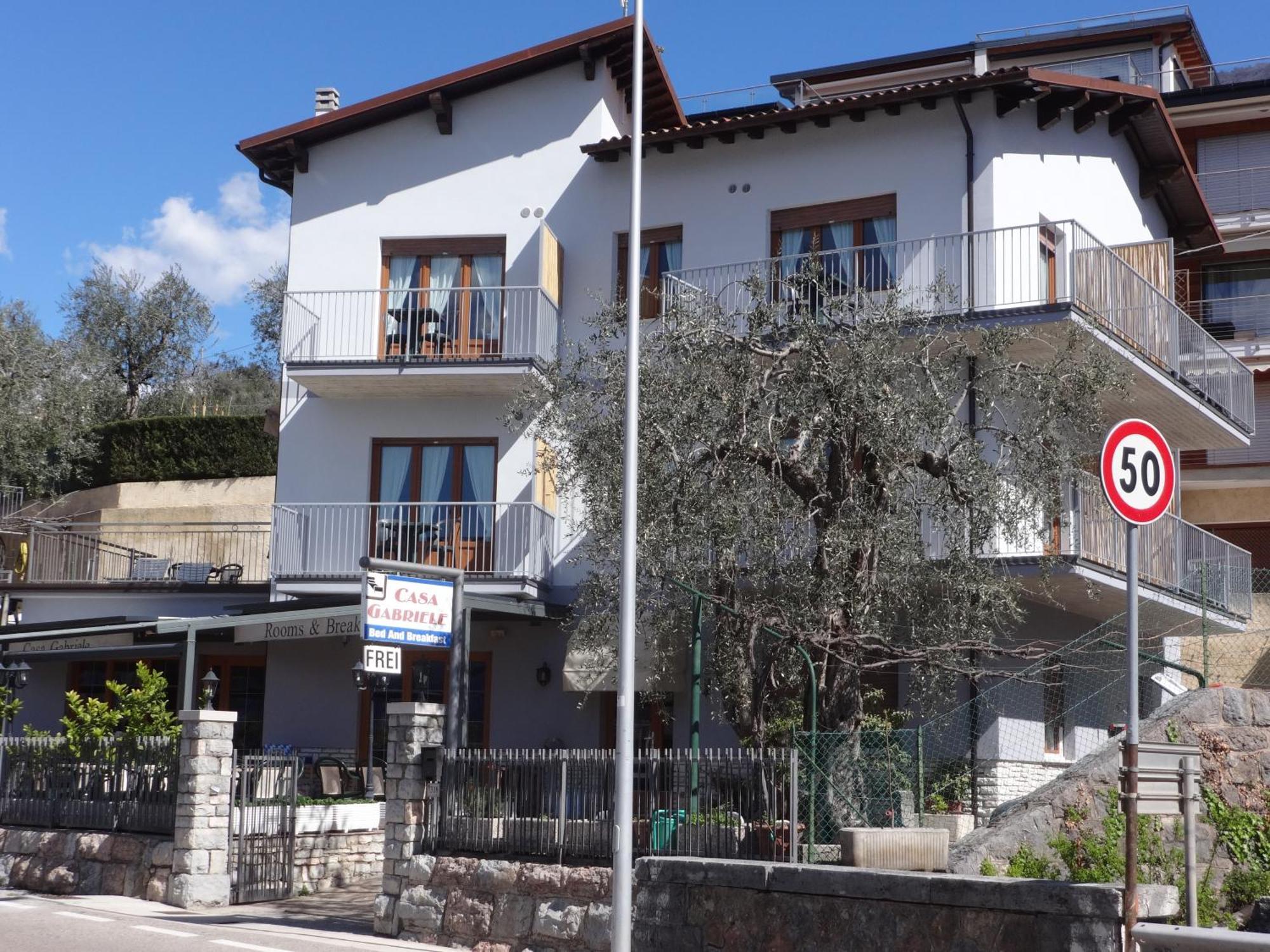 B&B Casa Gabriele มัลเชซิเน ภายนอก รูปภาพ