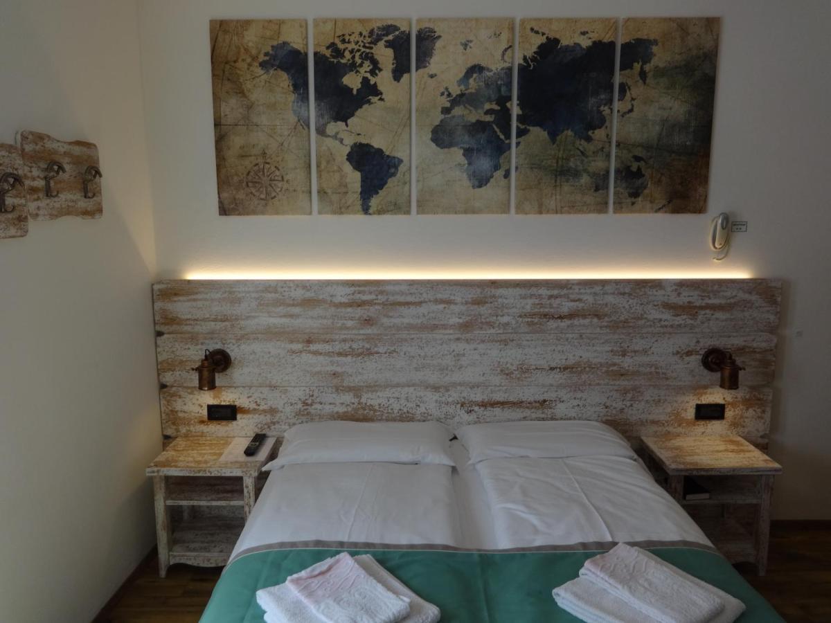 B&B Casa Gabriele มัลเชซิเน ภายนอก รูปภาพ