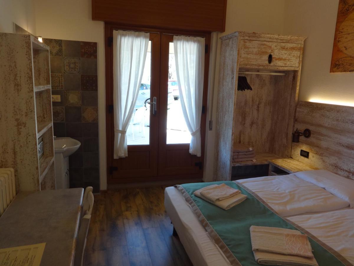 B&B Casa Gabriele มัลเชซิเน ภายนอก รูปภาพ